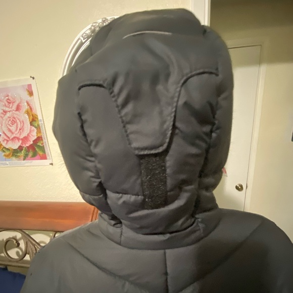 Like-new Columbia Puffy Coat - Picture 5 of 12